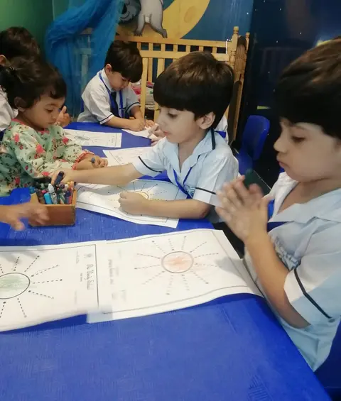 Playgroup Trace and Colour — photo 11