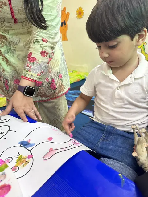 Finger Painting on Cat — photo 8