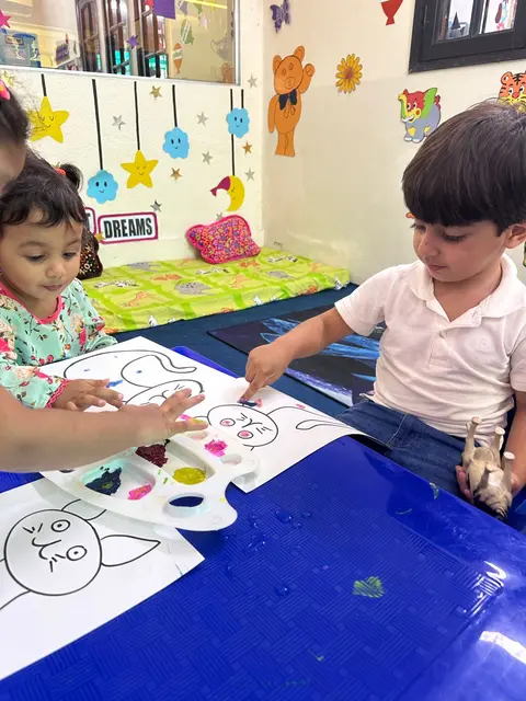 Finger Painting on Cat — photo 10