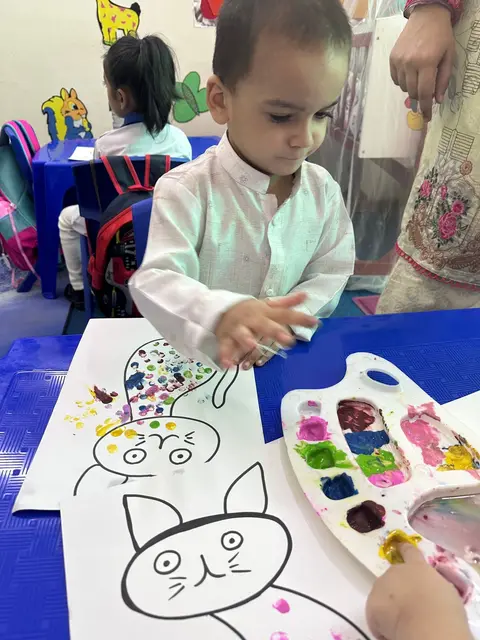 Finger Painting on Cat — photo 13