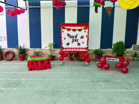 Red Day — photo 2
