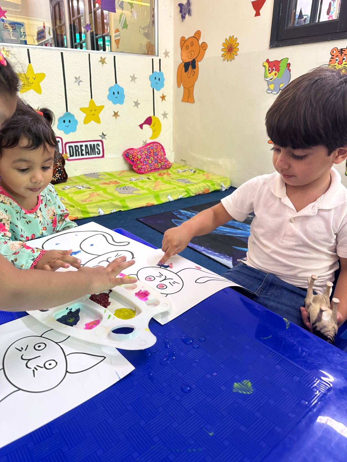 Finger-painting-on-cat-20-9-24 - WhatsApp Image 2024 10 30 At 9.06.33 PM (1)